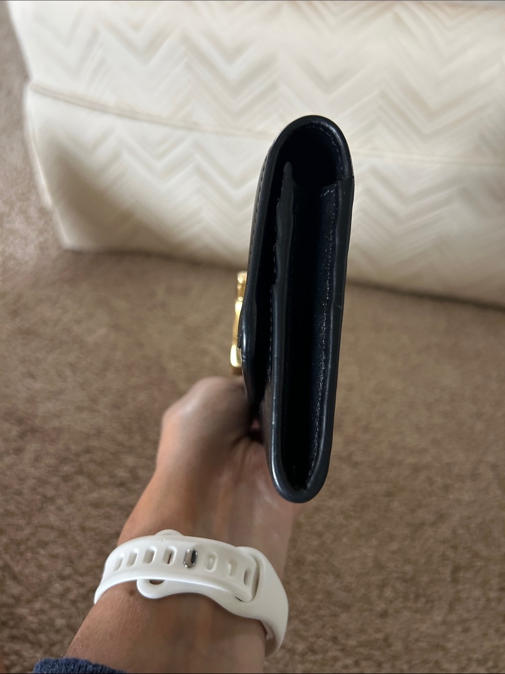 Chloe Black Leather Continental Wallet with Gold 'C' Hardware - Picture 3 of 16